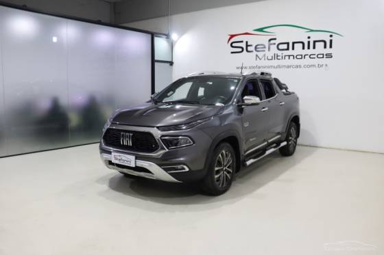 FIAT TORO 2.0 16V TURBO DIESEL RANCH 4WD AT9 FIAT TORO 2.0 16V TURBO DIESEL RANCH 4WD AT9